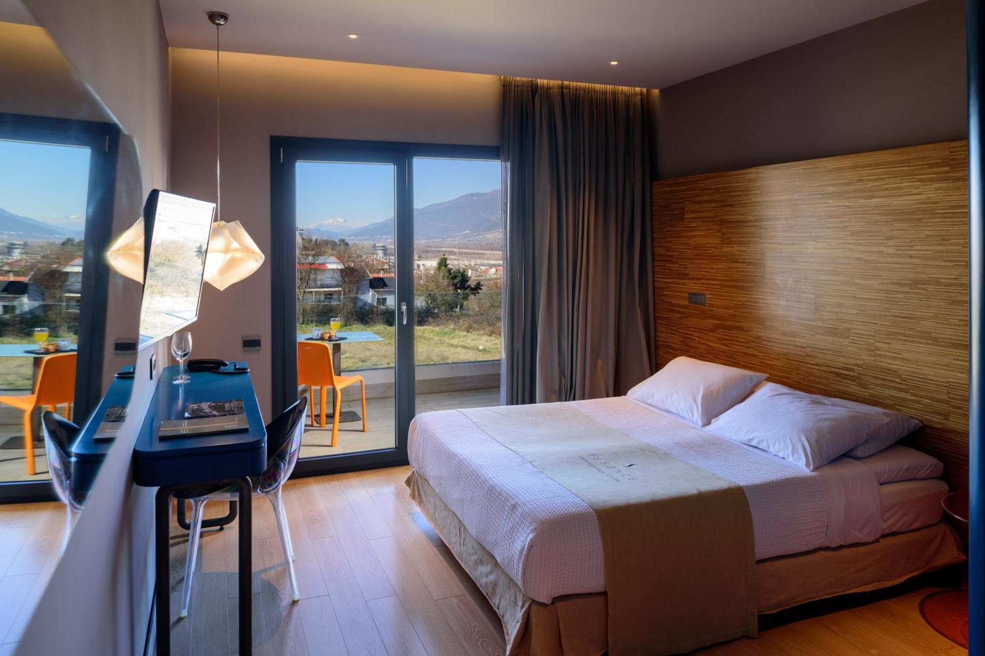 Hotel Essence Living Exclusive à Ioannina Extérieur photo